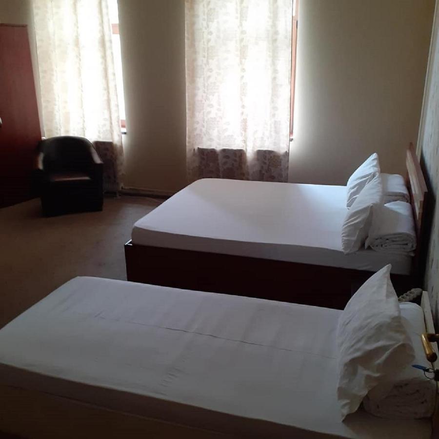 Hotel Lexus - Fost Cosmin Арад Екстериор снимка